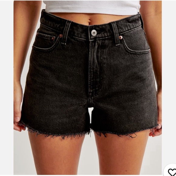 Abercrombie & Fitch Pants - The 90’s Relaxed Cut Off Curve Love Shorts